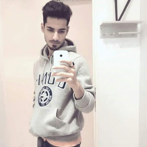 Meet your Posher, Uzair